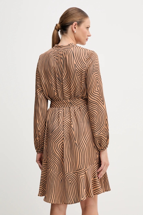 Marc Aurel sukienka wiskozowa kolor brązowy mini oversize 6577-1000-24812 - zdjęcie produktu nr 2