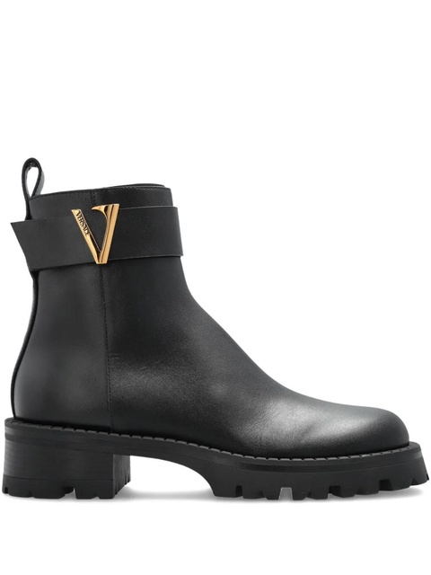 Versace V-Ankle buckle-detail boots - Black - zdjęcie produktu nr 1