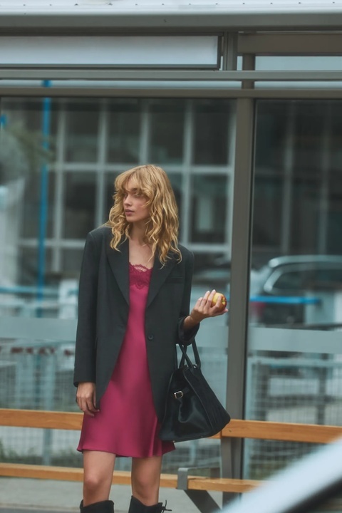 Answear.LAB sukienka kolor czerwony mini prosta - zdjęcie produktu nr 1