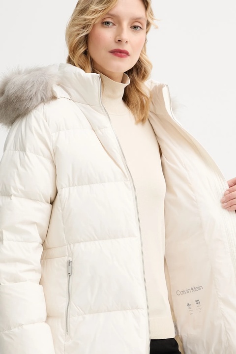 Calvin Klein kurtka puchowa kolor beżowy zimowa LV044D544G - zdjęcie produktu nr 1
