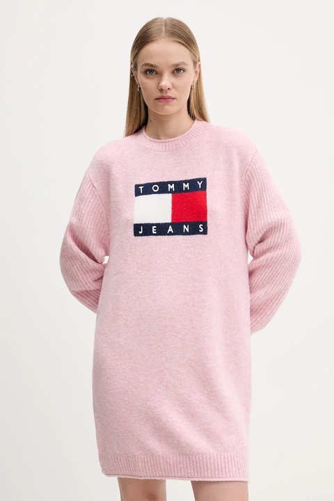Tommy Jeans sukienka z domieszką wełny kolor różowy mini oversize DW0DW21462 - zdjęcie produktu nr 1