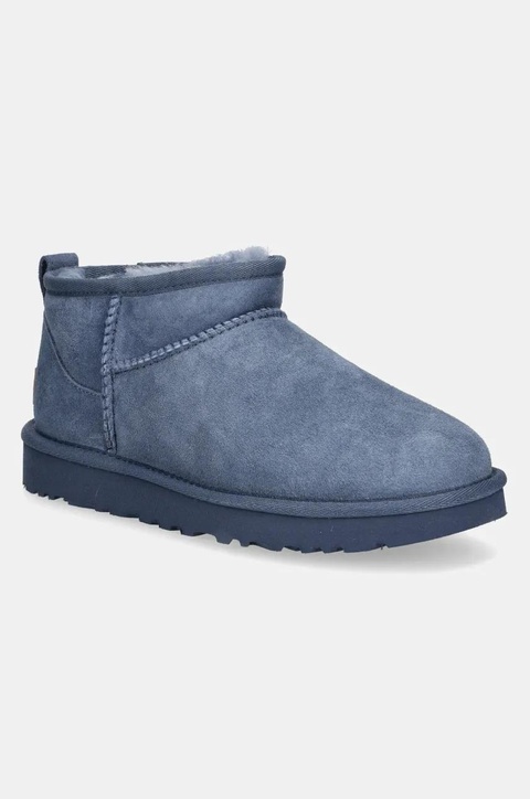 UGG śniegowce zamszowe Classic Ultra Mini kolor granatowy 1116109-DTB - zdjęcie produktu nr 1