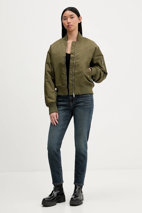 Tommy Jeans kurtka bomber kolor zielony przejściowa oversize DW0DW22046 - zdjęcie produktu nr 1