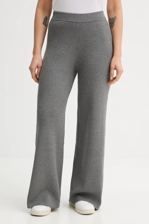 United Colors of Benetton spodnie dresowe damskie kolor szary z aplikacją 17Q3DF013 - zdjęcie produktu nr 1