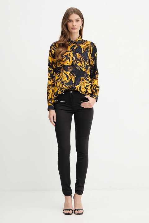 Versace Jeans Couture koszula damska kolor czarny regular z kołnierzykiem klasycznym 79HAL201 NS671 - zdjęcie produktu nr 2