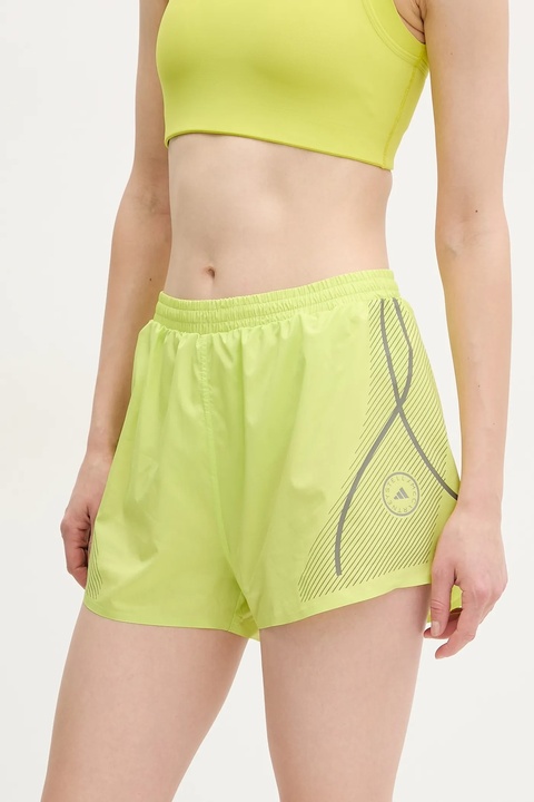 adidas by Stella McCartney szorty damskie kolor zielony z nadrukiem medium waist JI8054 - zdjęcie produktu nr 1