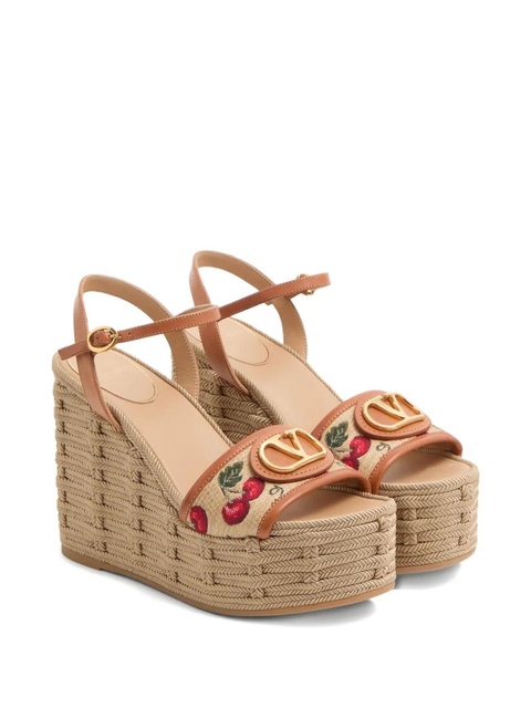 Valentino Garavani 120mm VLogo Signature Cherryfic-print wedge sandals - Neutrals - zdjęcie produktu nr 2