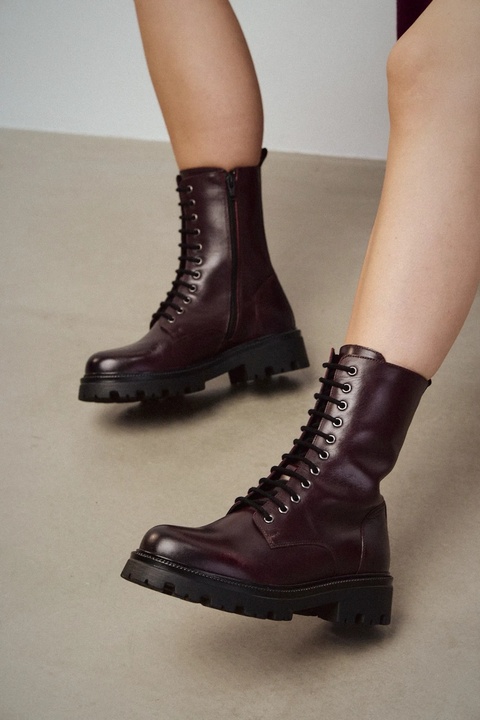 Medicine botki skórzane damskie kolor bordowy na platformie - zdjęcie produktu nr 2