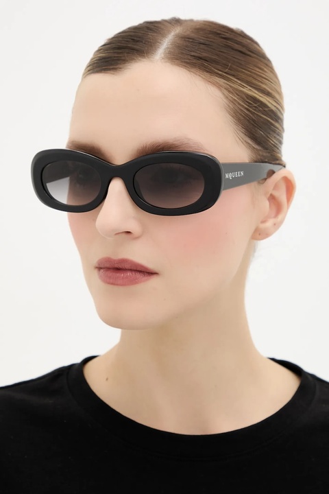 Alexander McQueen okulary przeciwsłoneczne damskie kolor czarny AM0527S - zdjęcie produktu nr 1