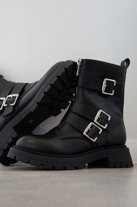 Medicine botki kolor czarny na platformie lekko ocieplone - zdjęcie produktu nr 1