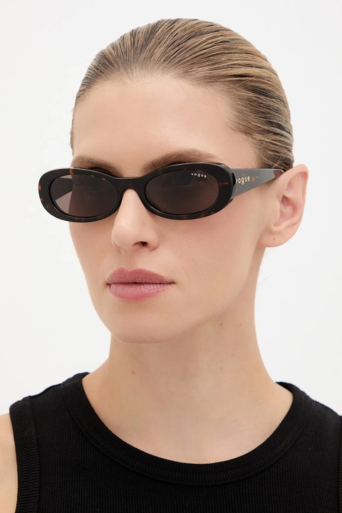 VOGUE okulary przeciwsłoneczne damskie kolor brązowy 0VO5582S - zdjęcie produktu nr 1