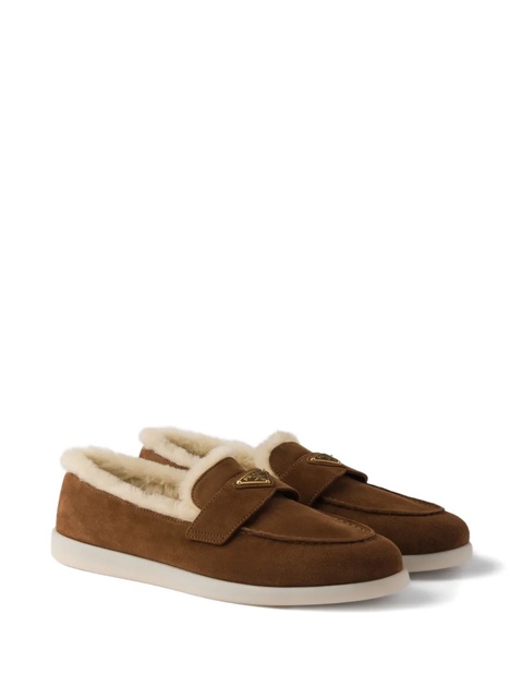 Prada triangle-logo shearling loafers - Brown - zdjęcie produktu nr 1