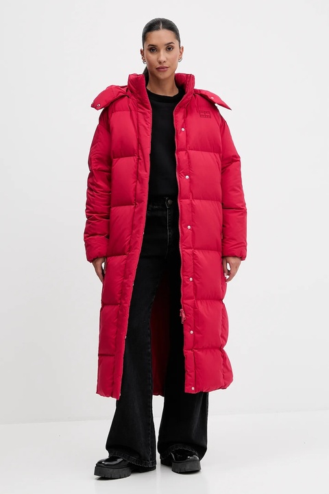Tommy Jeans kurtka puchowa kolor bordowy zimowa DW0DW21977 - zdjęcie produktu nr 2