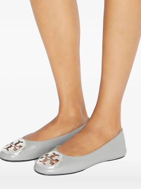 Tory Burch Reva logo-plaque ballet flats - Grey - zdjęcie produktu nr 2