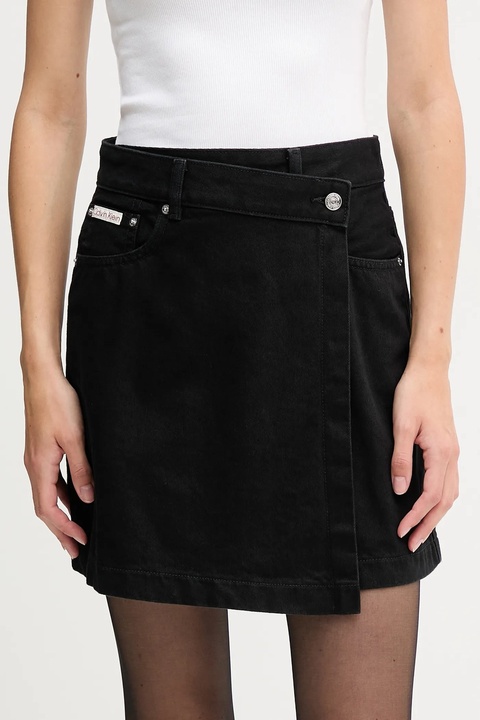 Calvin Klein Jeans spódnica jeansowa kolor czarny mini rozkloszowana LV047D777G - zdjęcie produktu nr 1
