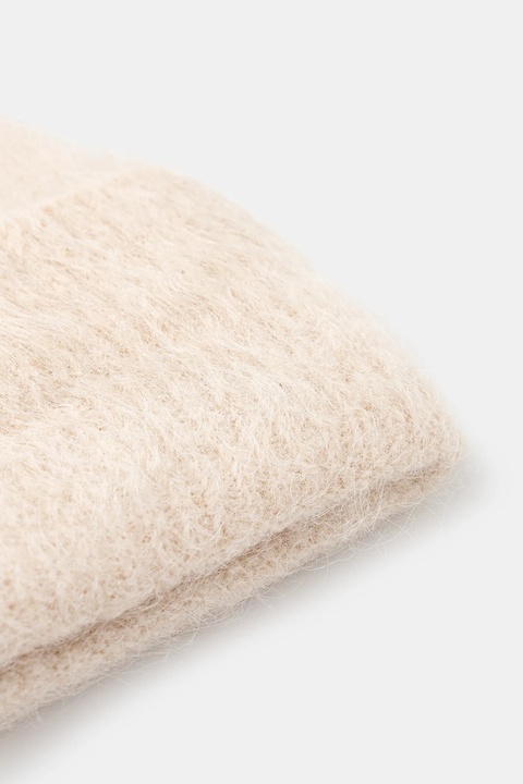 Answear.LAB czapka kaszmirowa kolor beżowy - zdjęcie produktu nr 2