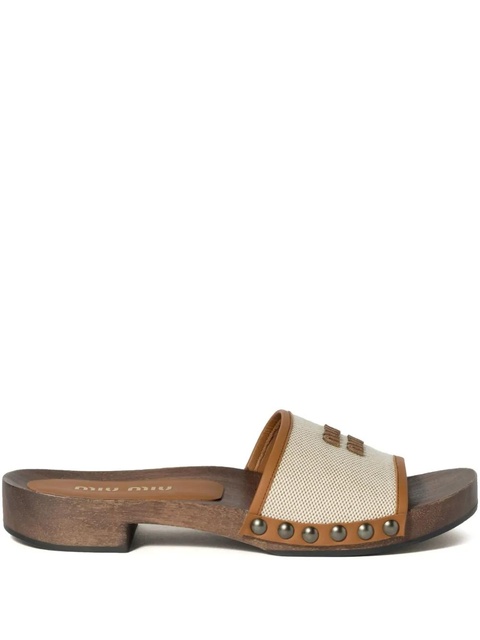 Miu Miu logo-embossed sandals - Neutrals - zdjęcie produktu nr 1