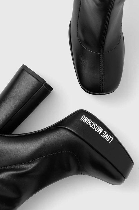 Love Moschino botki damskie kolor czarny na słupku JA2607CG1HIEZ000 - zdjęcie produktu nr 2
