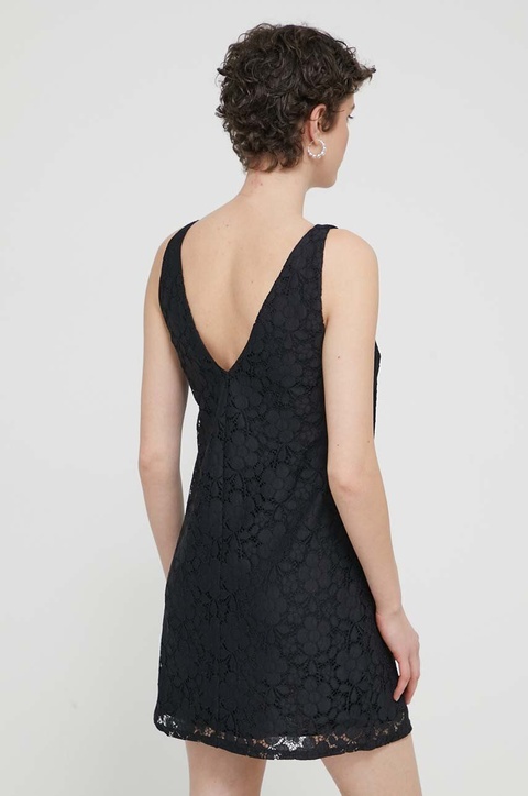Desigual sukienka LACE kolor czarny mini prosta 24SWVW48 - zdjęcie produktu nr 2