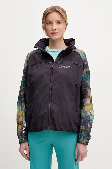 adidas TERREX wiatrówka x National Geographic kolor fioletowy JD5837 - zdjęcie produktu nr 1