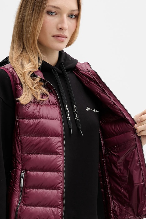 Armani Exchange bezrękawnik puchowy kolor bordowy przejściowy XW001921 AF18757 - zdjęcie produktu nr 2