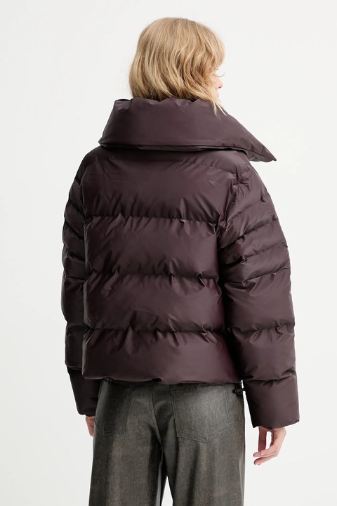 Rains kurtka 17230 Alta Vision Short Puffer Jacket kolor brązowy zimowa 17230 - zdjęcie produktu nr 2