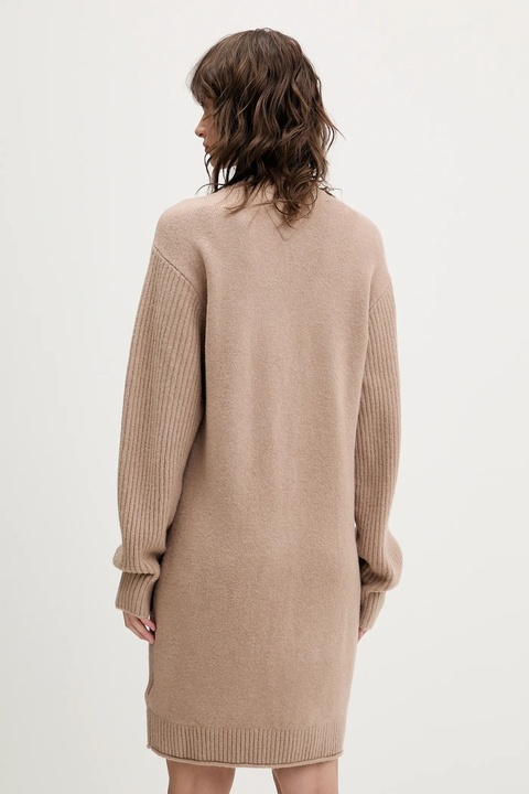 Tommy Jeans sukienka z domieszką wełny kolor beżowy mini oversize DW0DW21462 - zdjęcie produktu nr 2