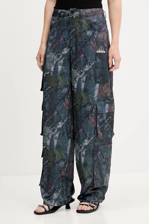 adidas Originals spodnie Sat Cargo Pants damskie kolor zielony proste high waist KE3741 - zdjęcie produktu nr 1