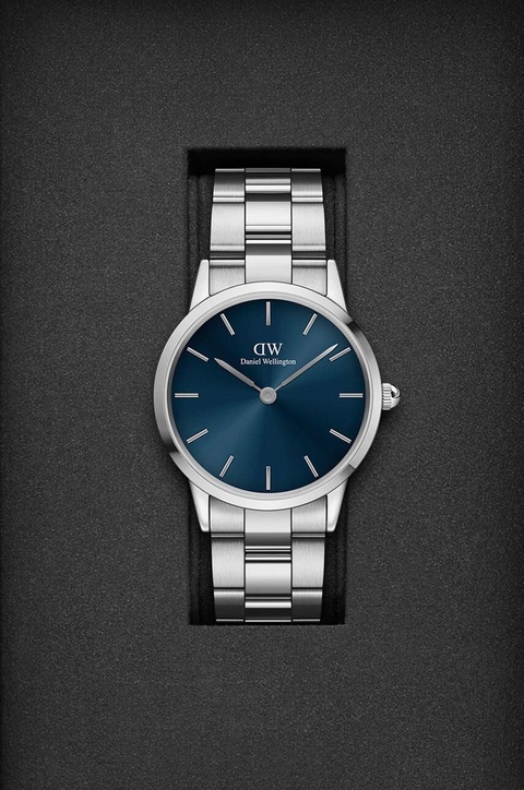 Daniel Wellington zegarek Iconic Link Arctic 36 kolor srebrny - zdjęcie produktu nr 2