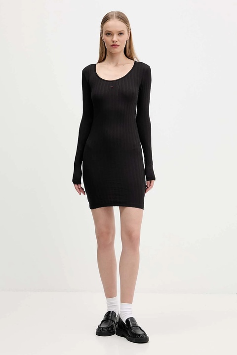 Tommy Jeans sukienka kolor czarny mini dopasowana DW0DW21508 - zdjęcie produktu nr 1