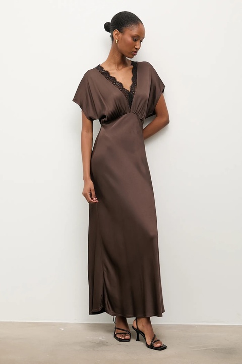 Answear.LAB sukienka kolor brązowy maxi rozkloszowana - zdjęcie produktu nr 1