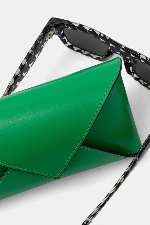 Bottega Veneta okulary przeciwsłoneczne kolor czarny BV1321S - zdjęcie produktu nr 2