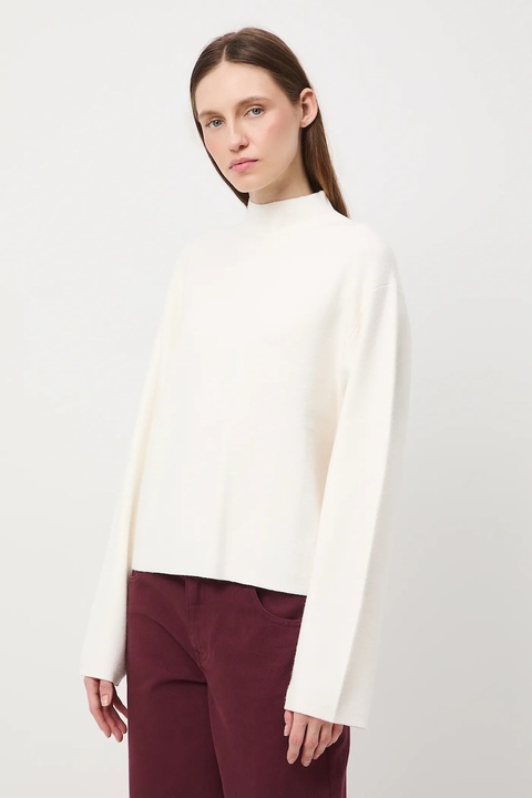 Medicine sweter damski kolor beżowy lekki z półgolfem - zdjęcie produktu nr 2