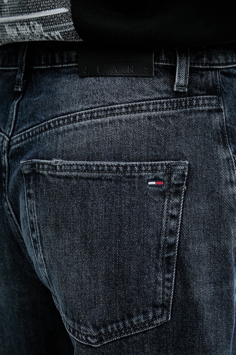 Tommy Jeans jeansy damskie kolor granatowy DW0DW21513 - zdjęcie produktu nr 1