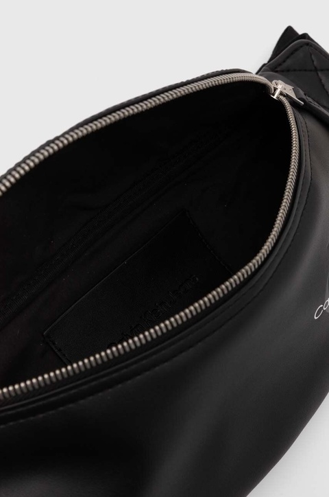 Calvin Klein Jeans nerka kolor czarny K50K512029 - zdjęcie produktu nr 2