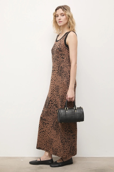 Answear.LAB sukienka kolor brązowy maxi prosta - zdjęcie produktu nr 2