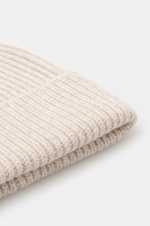 Answear.LAB czapka wełniana kolor beżowy - zdjęcie produktu nr 2