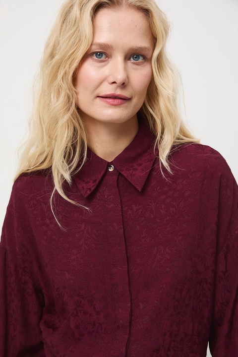 Medicine koszula damska kolor bordowy regular z kołnierzykiem klasycznym - zdjęcie produktu nr 2
