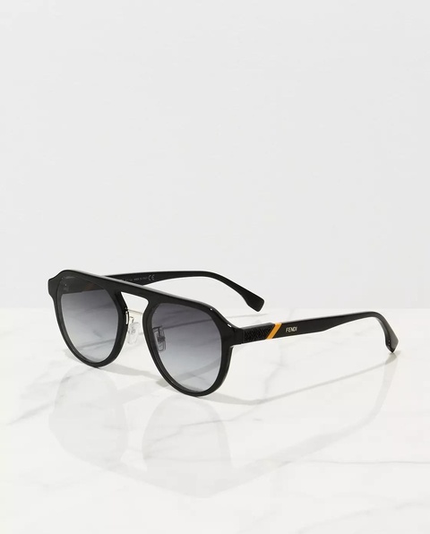 FENDI - Czarne okulary przeciwsłoneczne - zdjęcie produktu nr 1