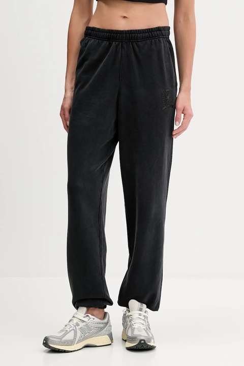 Tommy Jeans spodnie dresowe bawełniane damskie kolor czarny z nadrukiem DW0DW21702 - zdjęcie produktu nr 1