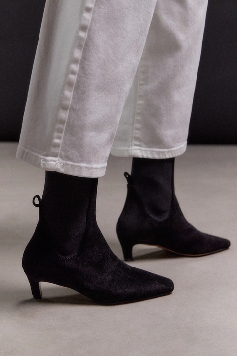 Answear.LAB botki zamszowe kolor czarny na szpilce - zdjęcie produktu nr 1