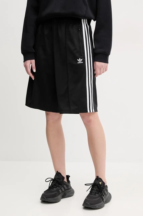 adidas Originals szorty Firebird damskie kolor czarny z aplikacją high waist JD0286 - zdjęcie produktu nr 1