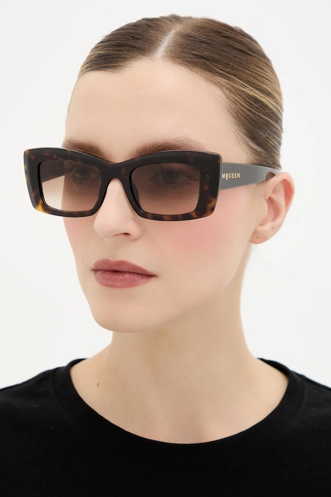 Alexander McQueen okulary przeciwsłoneczne damskie kolor brązowy AM0526S - zdjęcie produktu nr 1