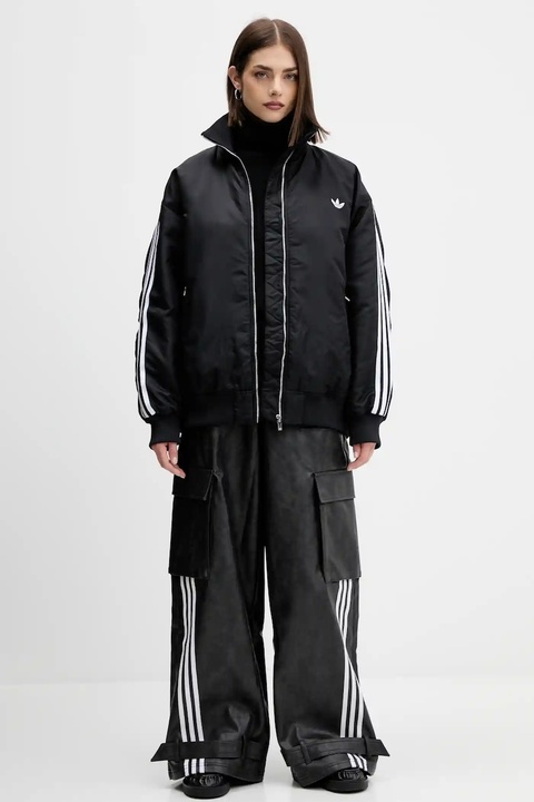 adidas Originals kurtka bomber Firebird kolor czarny zimowa JX2991 - zdjęcie produktu nr 2