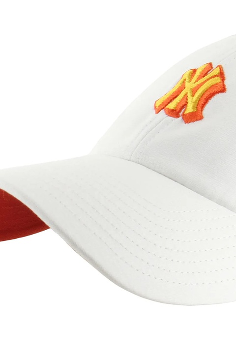 47 brand czapka z daszkiem bawełniana MLB New York Yankees kolor biały z aplikacją B-CHPCU17GWS-WH - zdjęcie produktu nr 2