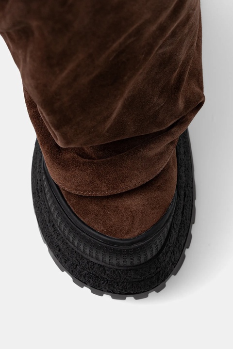 Naked Wolfe kozaki zamszowe Disturb damskie kolor brązowy na platformie Disturb Chocolate Suede - zdjęcie produktu nr 2