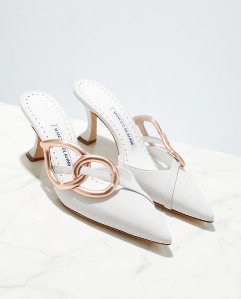 MANOLO BLAHNIK - Zamszowe mule z klamrą Allora - zdjęcie produktu nr 2