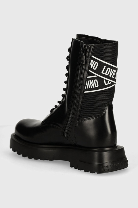 Love Moschino workery damskie kolor czarny na platformie JA24094G1LIA700A - zdjęcie produktu nr 2