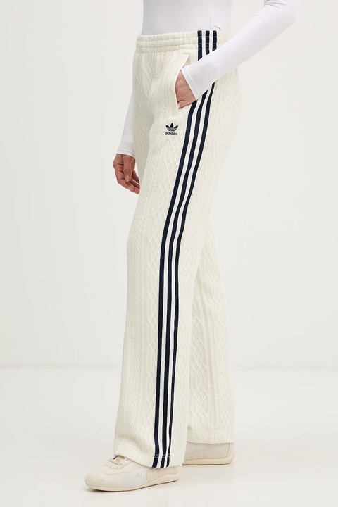 adidas Originals spodnie dresowe damskie kolor beżowy z aplikacją KS7801 - zdjęcie produktu nr 2