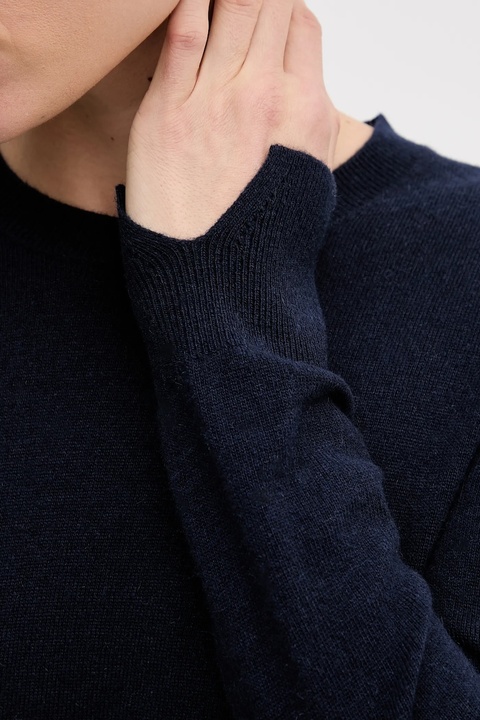 Sisley sweter damski kolor granatowy lekki 102HM100F - zdjęcie produktu nr 1